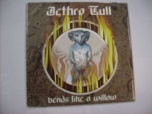 Bends like a willow - 3 tr.