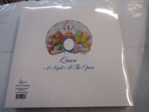 A night at the Opera (RE)