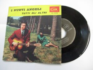 I nuovi angeli / Tutti gli altri