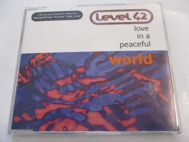 Love in a peaceful world - 4 tr.