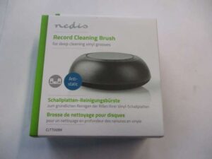 Record cleaning brush