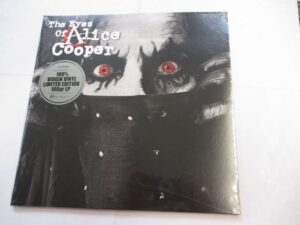The eyes of Alice Cooper (RE)