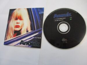 It's so hard - 2 tr.