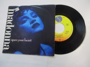 Open your heart / White heat (cut out sleeve)