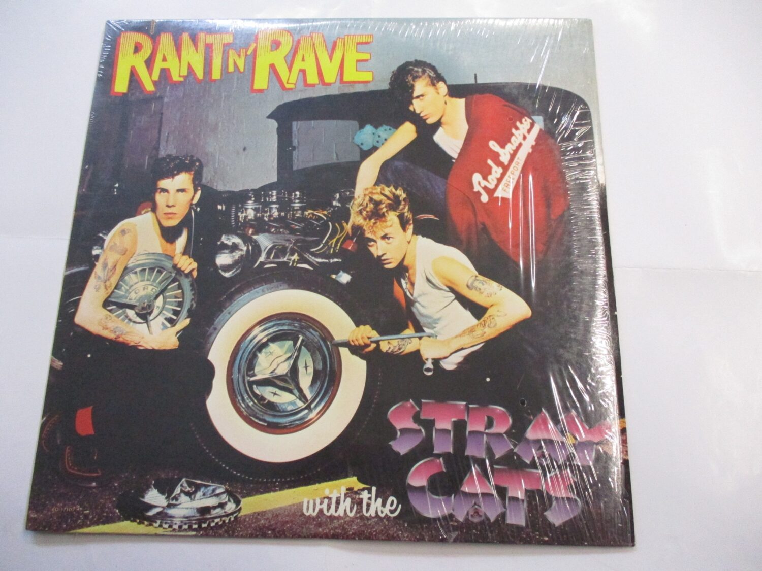 Rant'n'rave with the Stray Cats (cut out sleeve)
