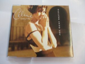 Falling into you - 3 tr.