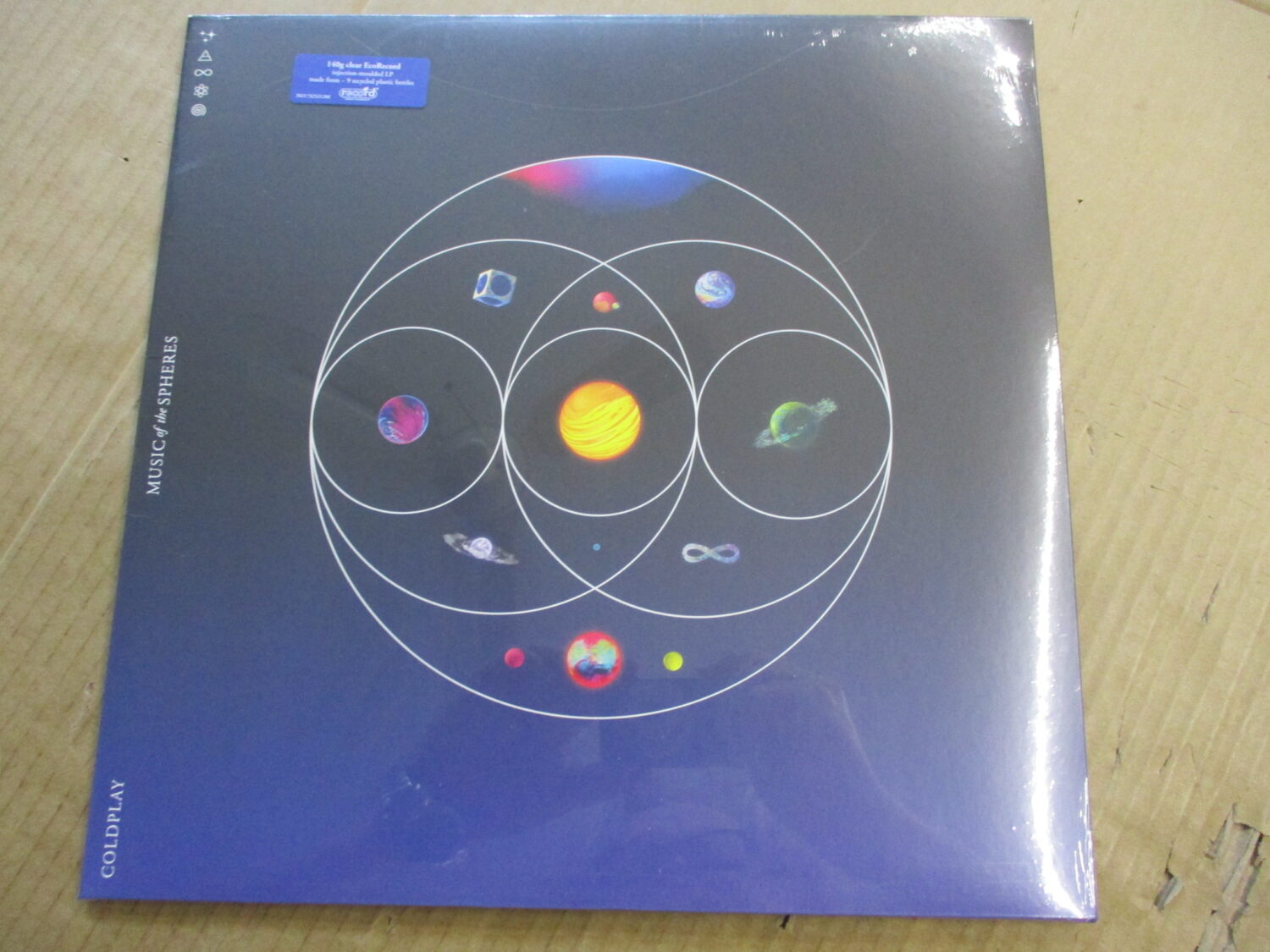 Music of the spheres (RE)