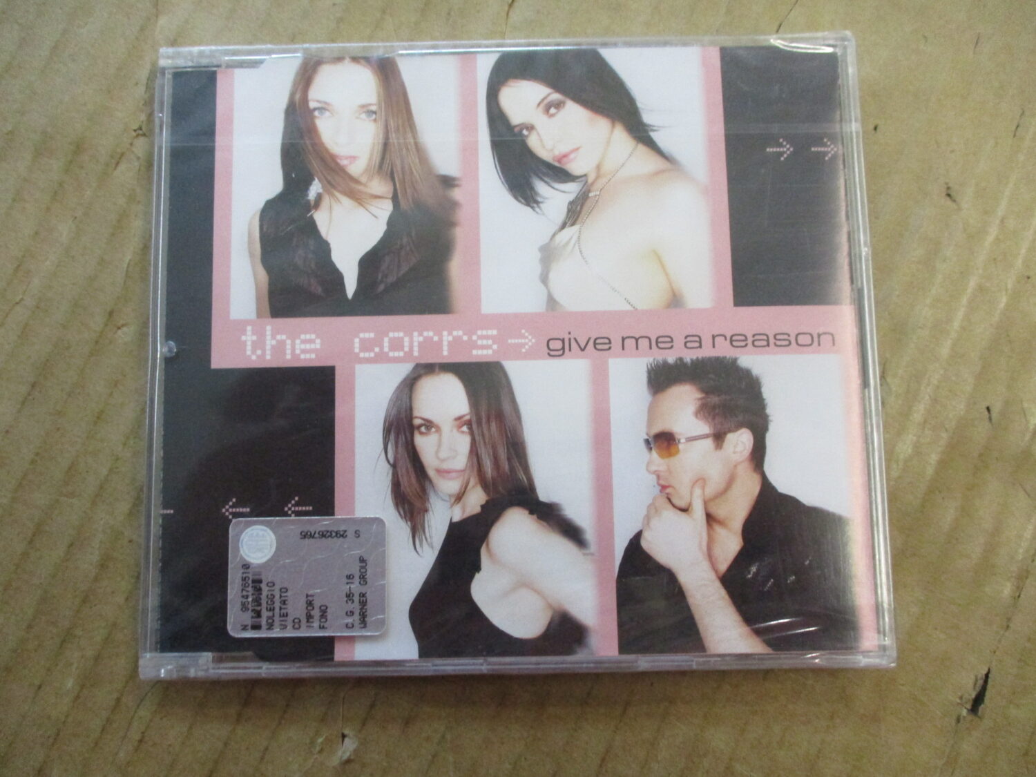 Give me a reason - 4 tr.