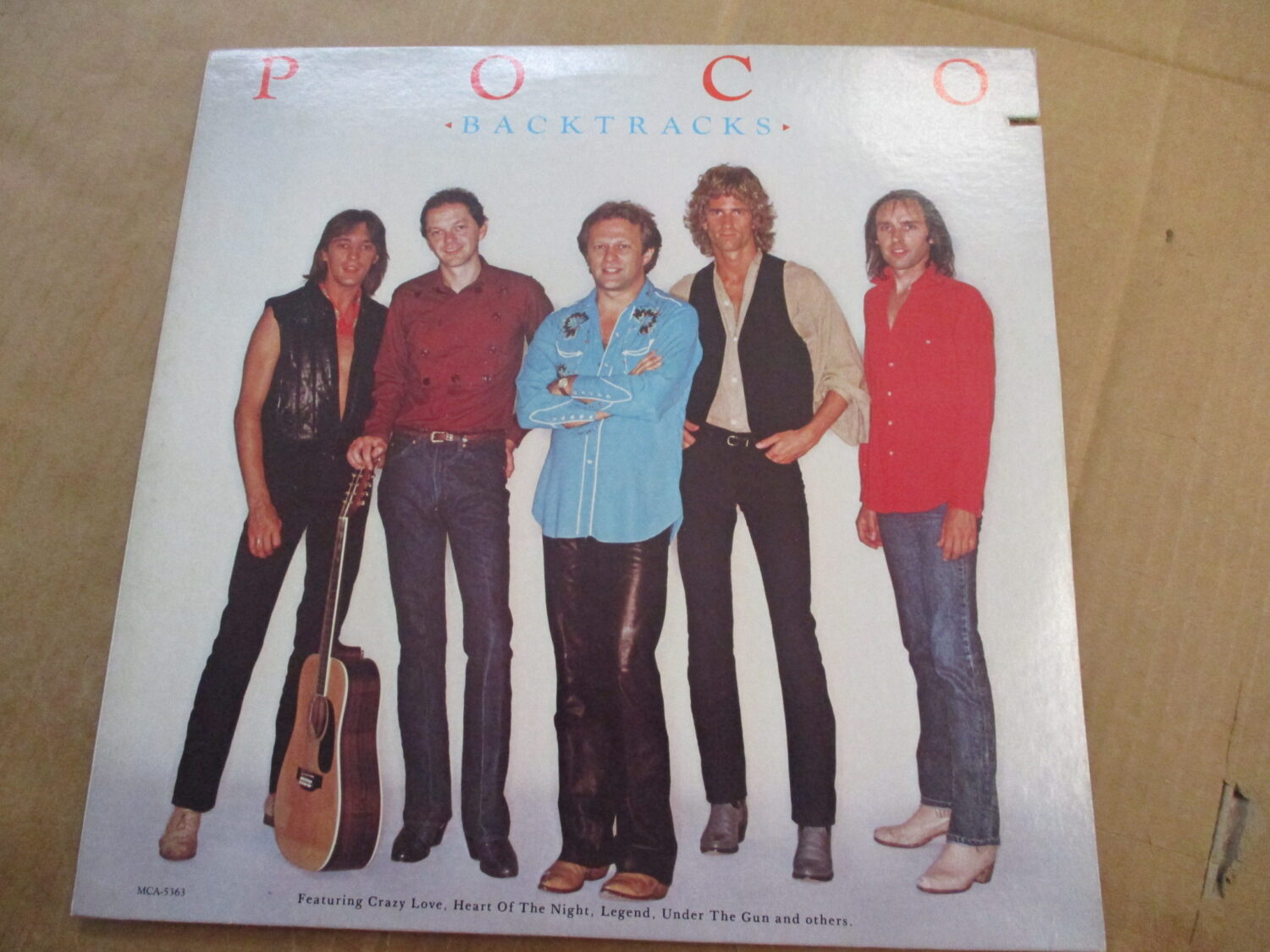 Backtracks (cut-out sleeve)