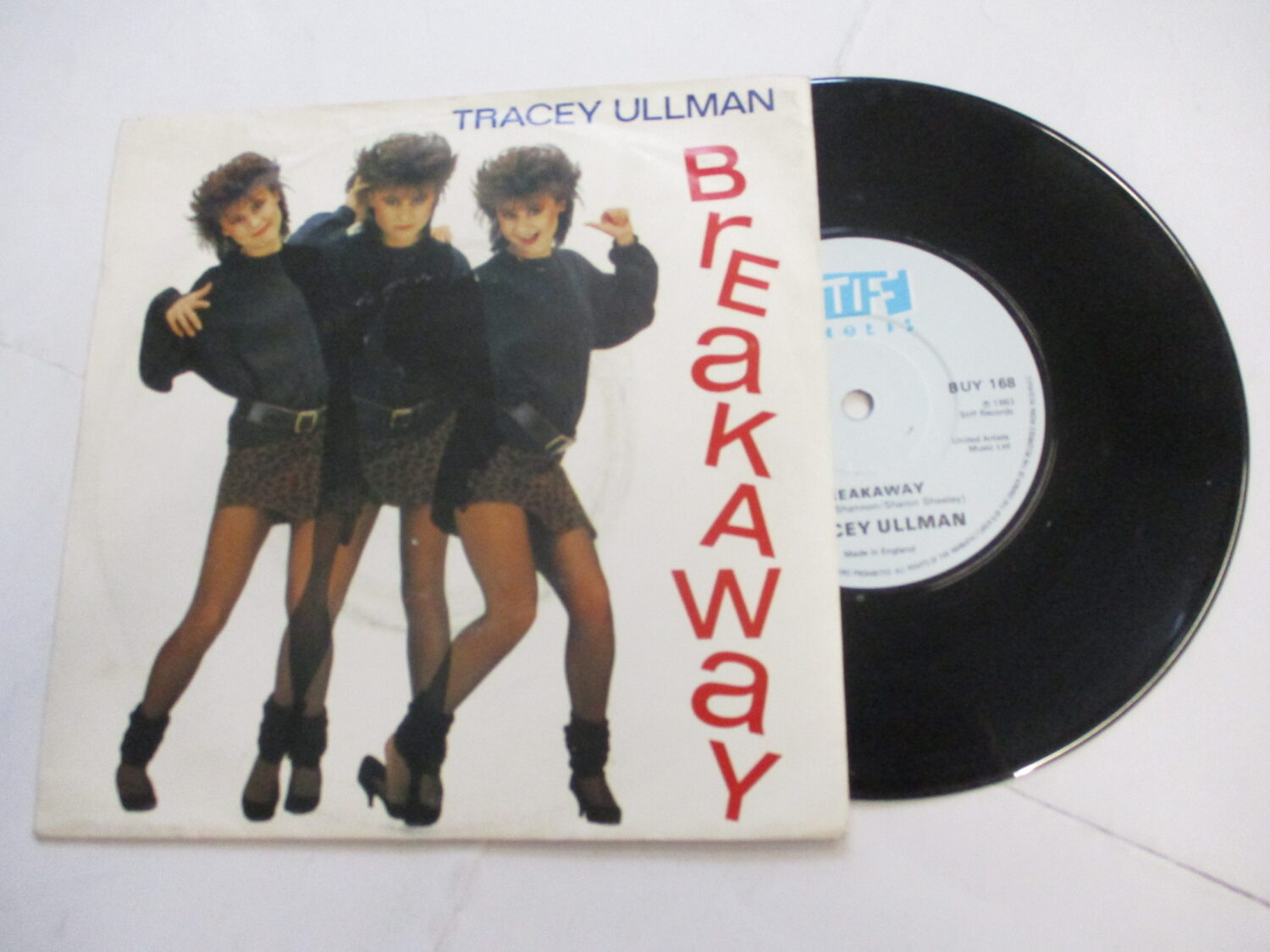 Breakaway / Dancing in the dark