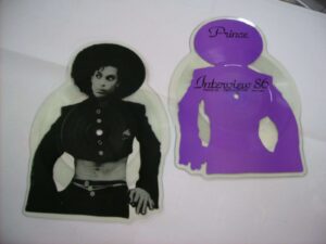 Interview 86 (7" SHAPED)
