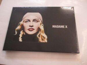 Madame X (2CD+Cassette+7" BOXSET)