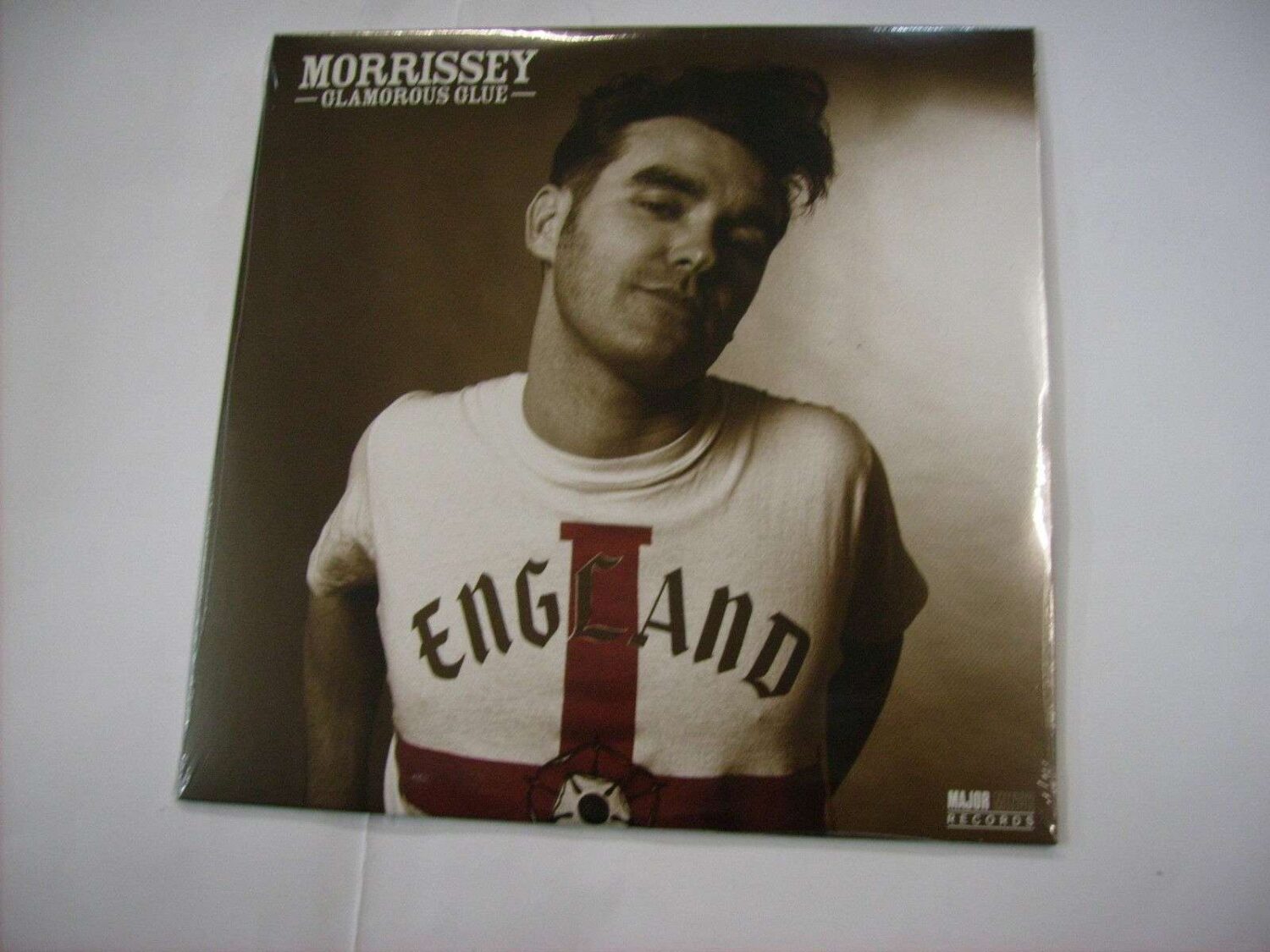 Glamorous glue / Safe,warm Lancashire warm