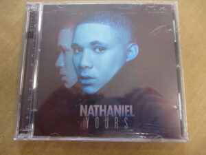 Yours (2CD) (DELUXE EDITION)