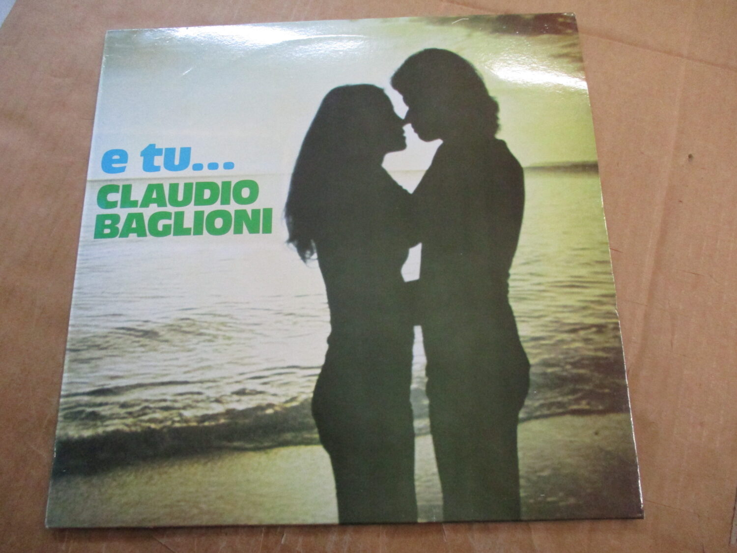 E Tu... (RE)
