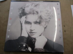 Madonna (RE)