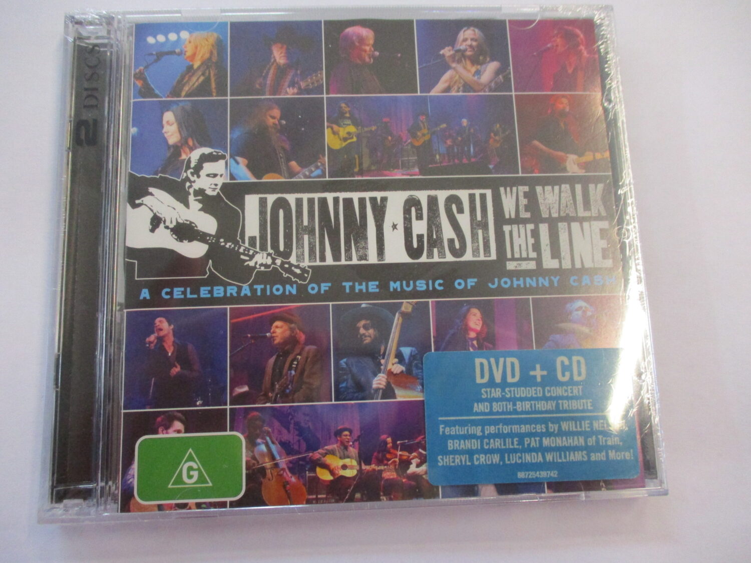 We Walk The Line (A Celebration Of The Music Of Johnny Cash)(CD+DVD)