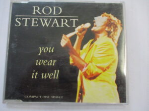 You wear It well - 3 tr.